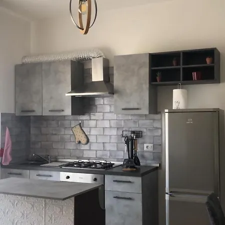 1 Apartment